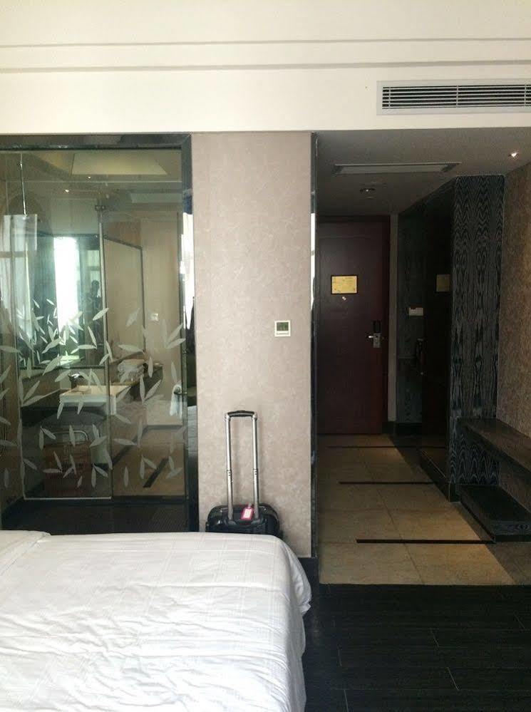 Jun Hao Hotel Tung-kuan Exteriér fotografie